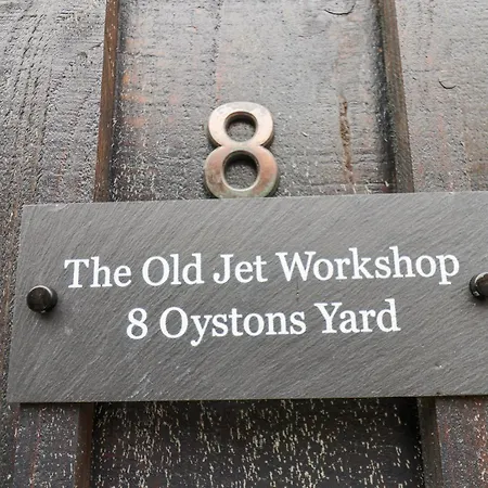 The Old Jet Workshop 펜션