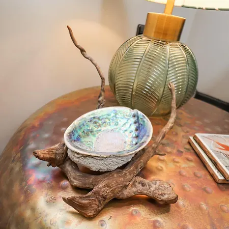 The Old Jet Workshop וויטבי